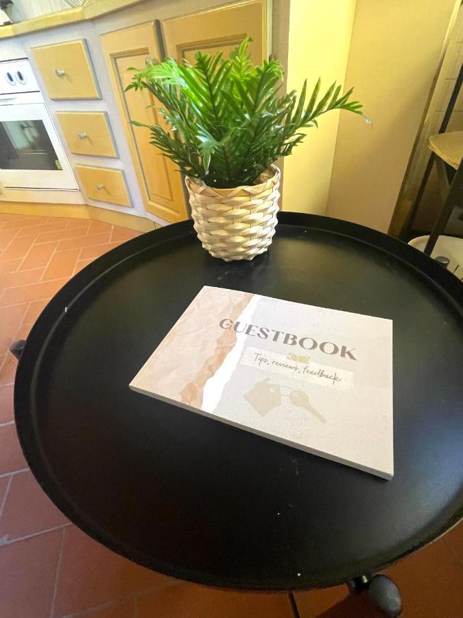 Casa Vacanza Villaggio Poggio Rosso أريتسو المظهر الخارجي الصورة